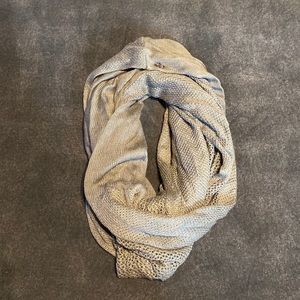 Grey infinity scarf